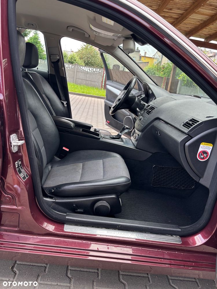 Mercedes-Benz Klasa C 220 CDI DPF Automatik Avantgarde - 17