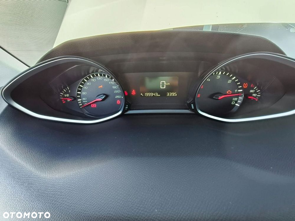 Peugeot 308 - 11