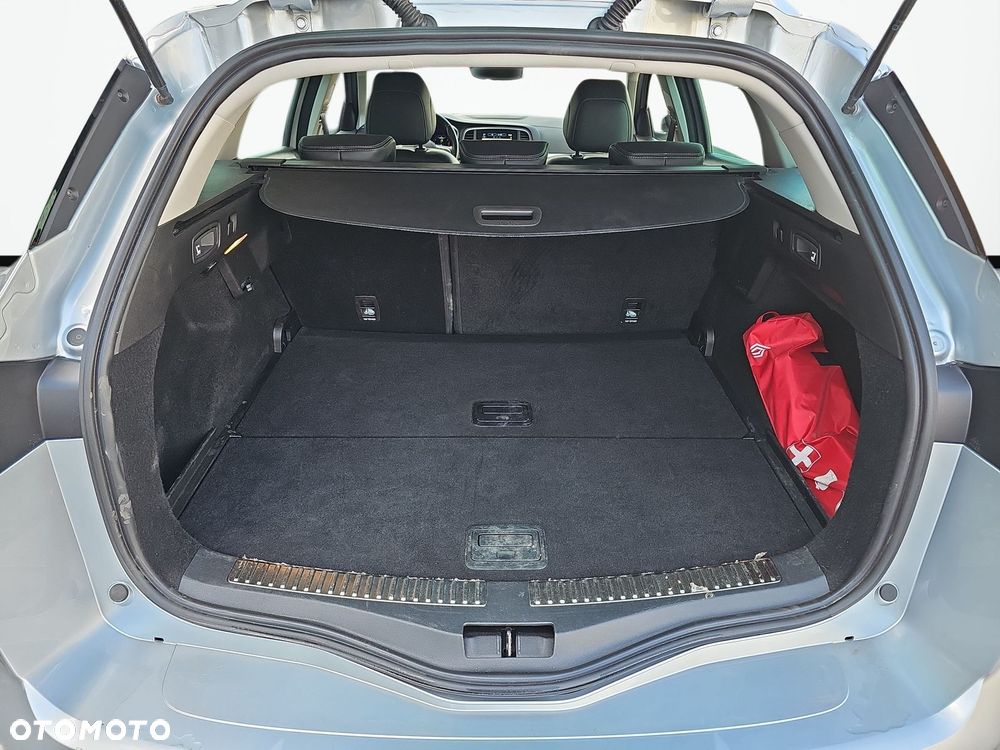Renault Megane 1.3 TCe FAP Techno EDC - 14