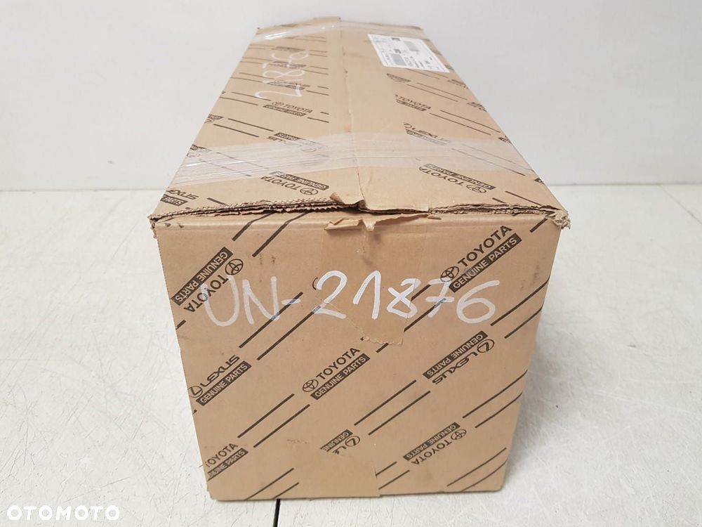 LAMPA TYLNA TYŁ PRAWA TOYOTA COROLLA XII E21 SEDAN 19-24 81550-02D11-00  81561 - 10