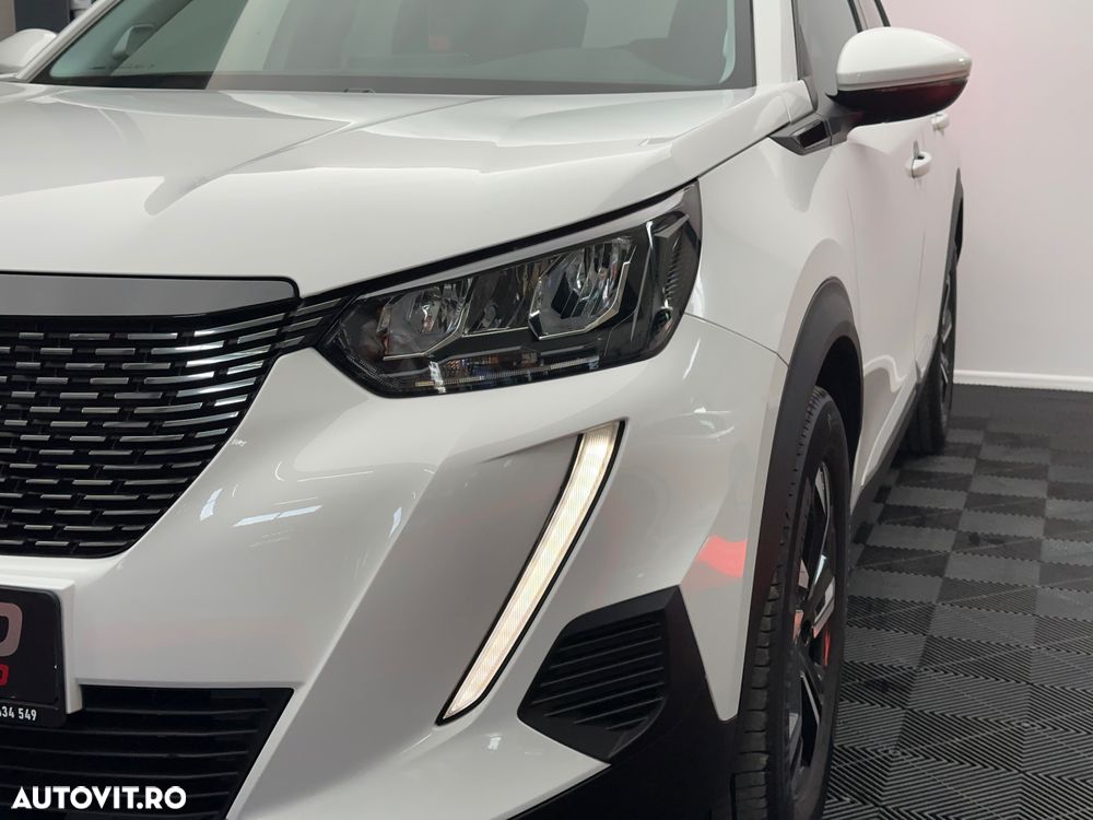 Peugeot 2008 PureTech 130 EAT8 Allure - 38