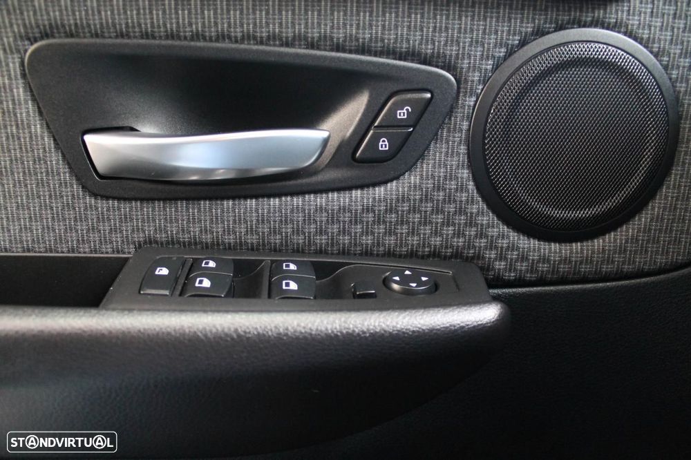 BMW 216 Active Tourer d Advantage - 16