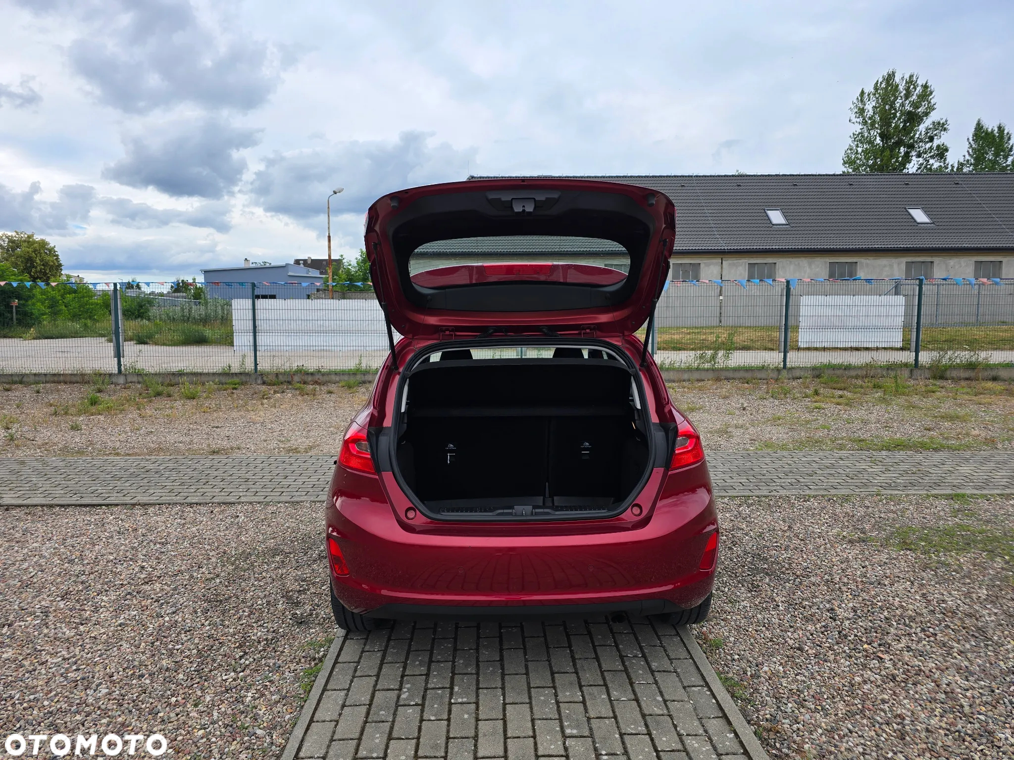 Ford Fiesta 1.1 Titanium ASS - 11