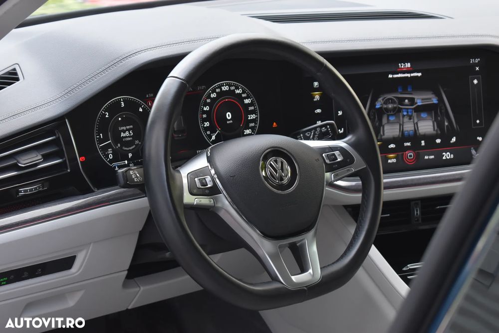 Volkswagen Touareg 3.0 V6 TDI 4Motion DPF Automatik Elegance - 11