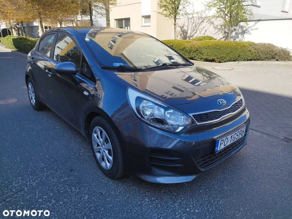 Kia Rio 1.2 L - 7