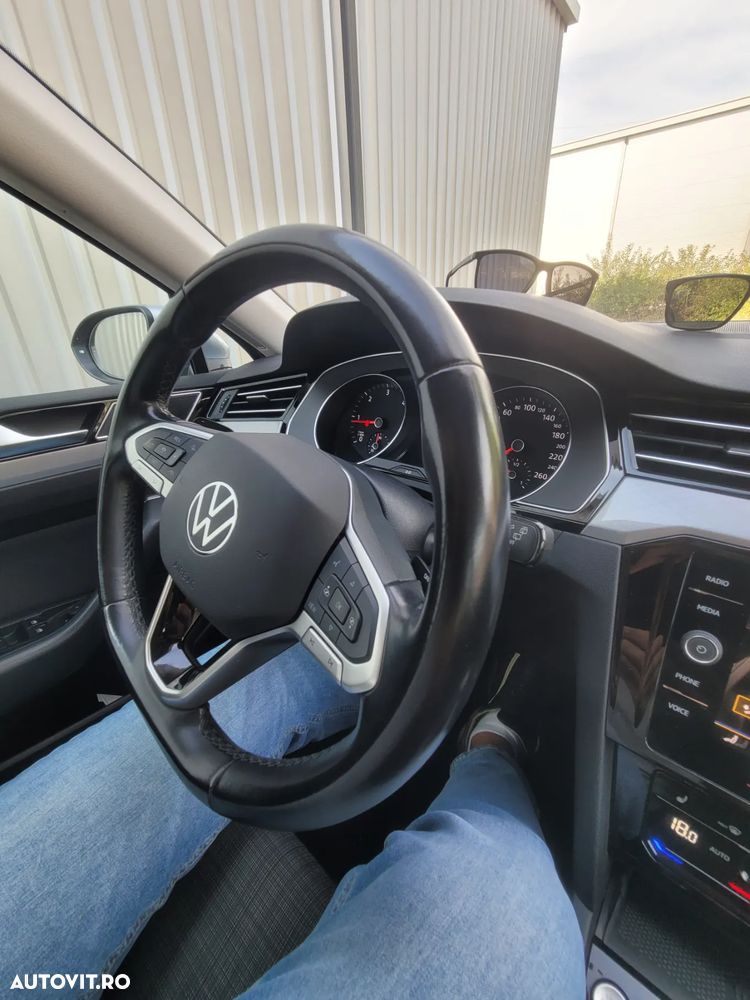 Volkswagen Passat Variant 2.0 TDI DSG Comfortline - 19