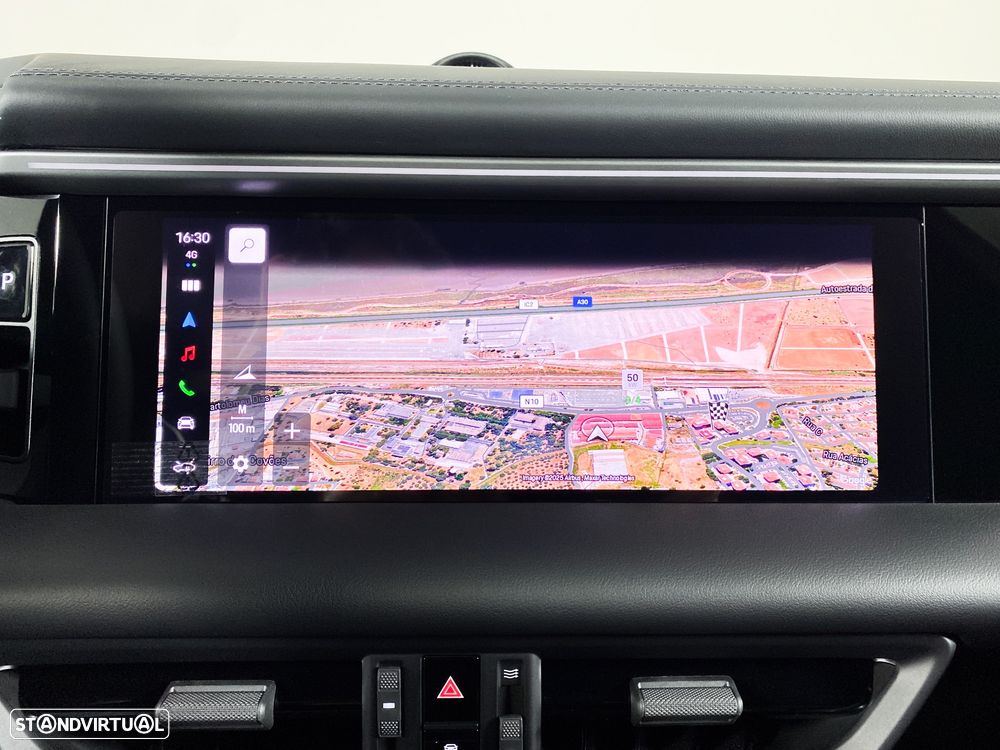 Porsche Macan Electric 4S - 17