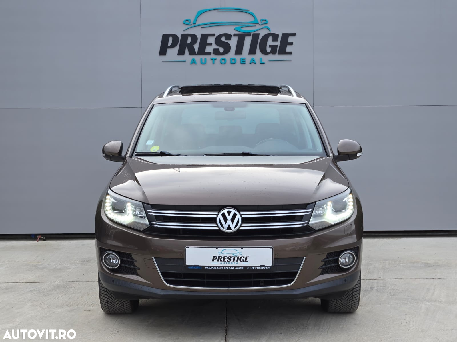 Volkswagen Tiguan 2.0 TDI DPF 4Motion BlueMotion Technology DSG Exclusive - 3