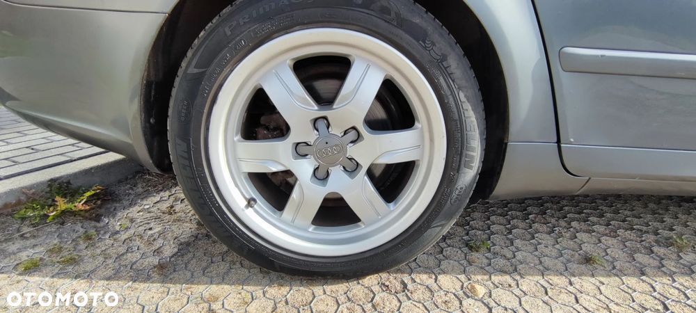 Audi A4 Avant - 10