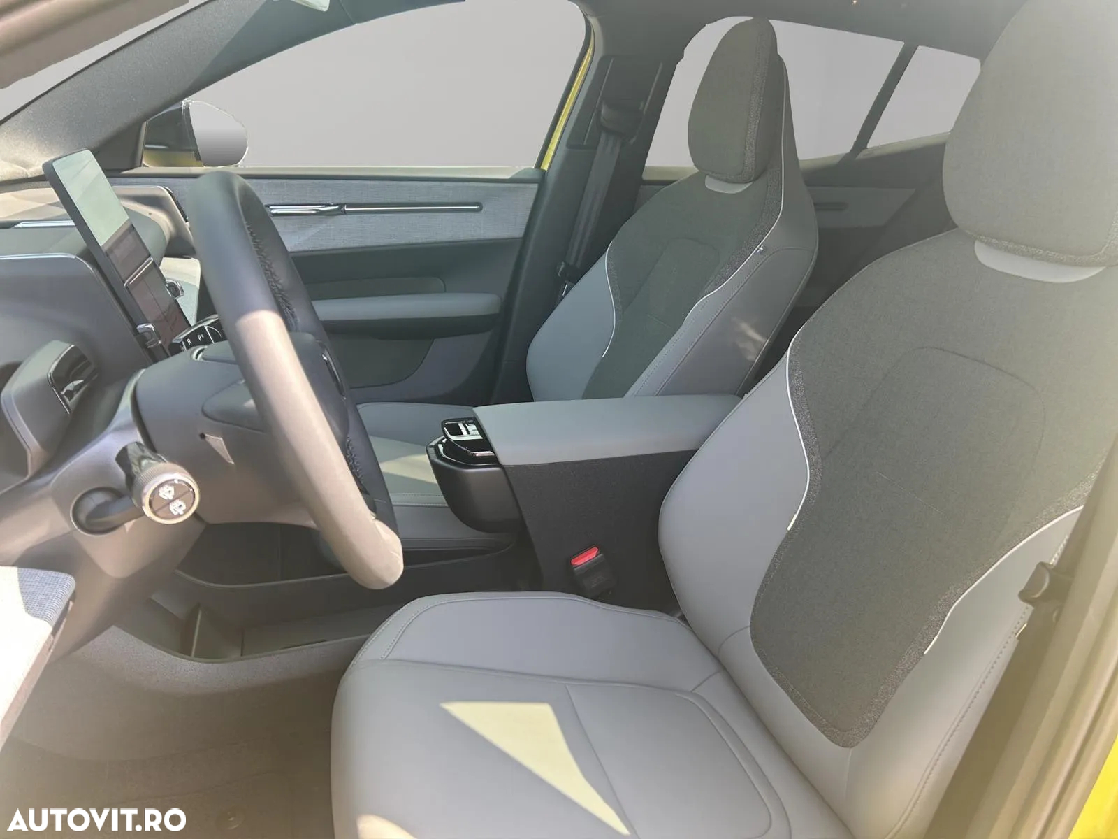 Volvo EX30 - 9