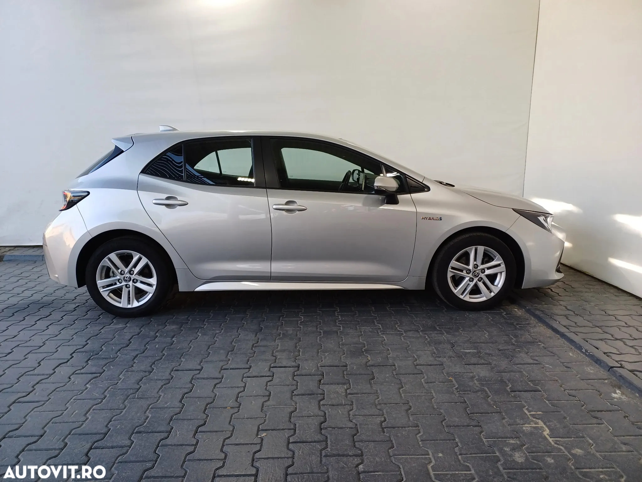Toyota Corolla 1.8 HSD Active - 28