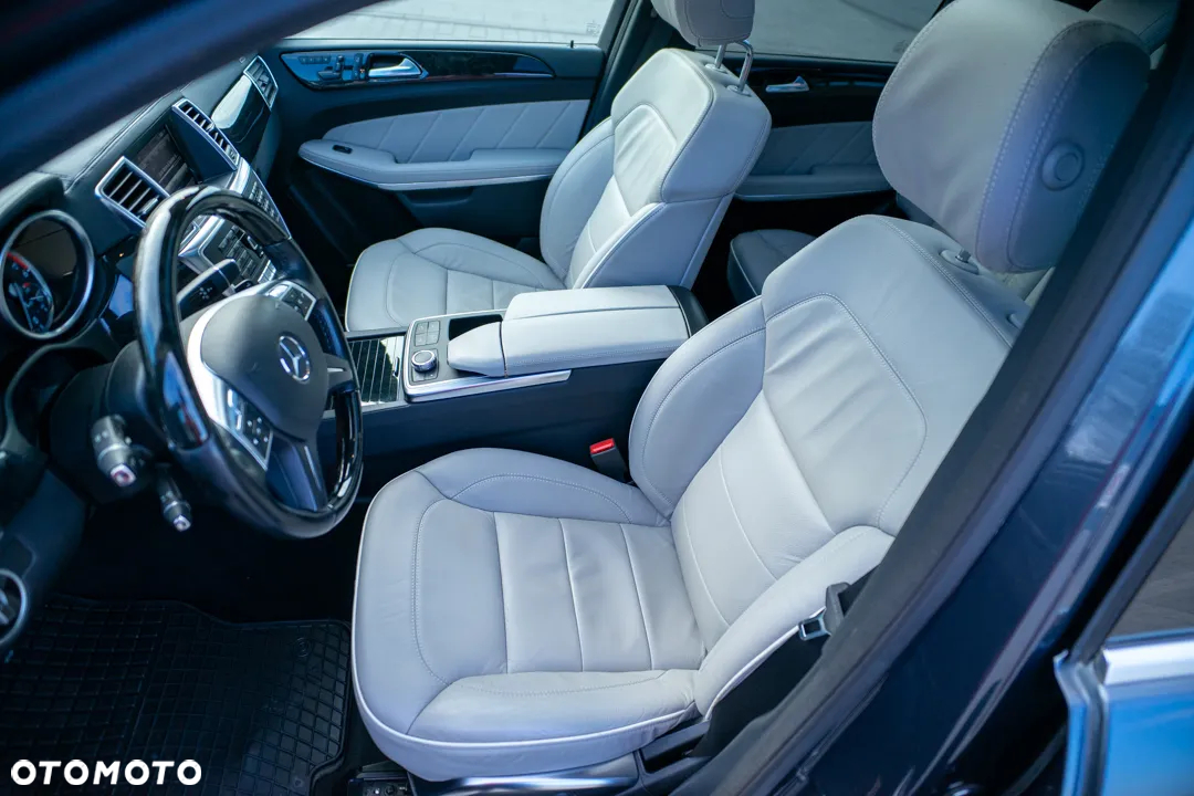 Mercedes-Benz GL 350 BlueTec 4-Matic - 15