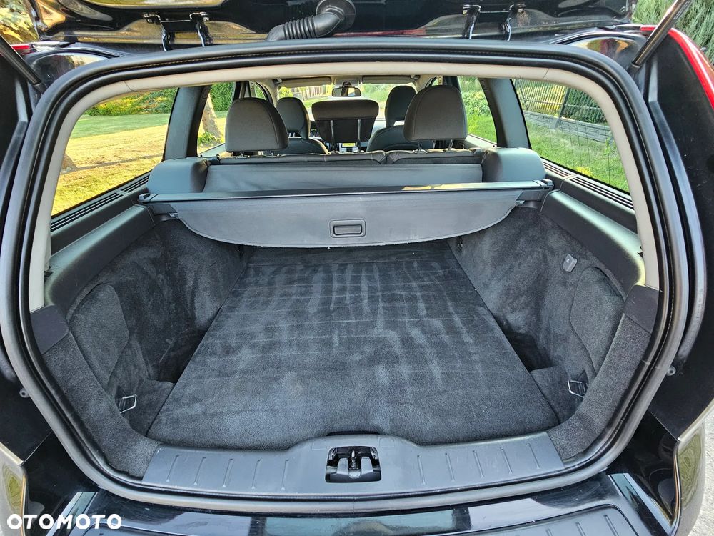 Volvo V50 DPF D3 Momentum - 17