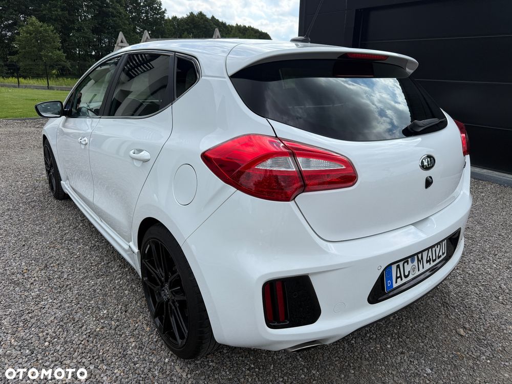 Kia Ceed 1.6 T-GDI GT-Track - 18