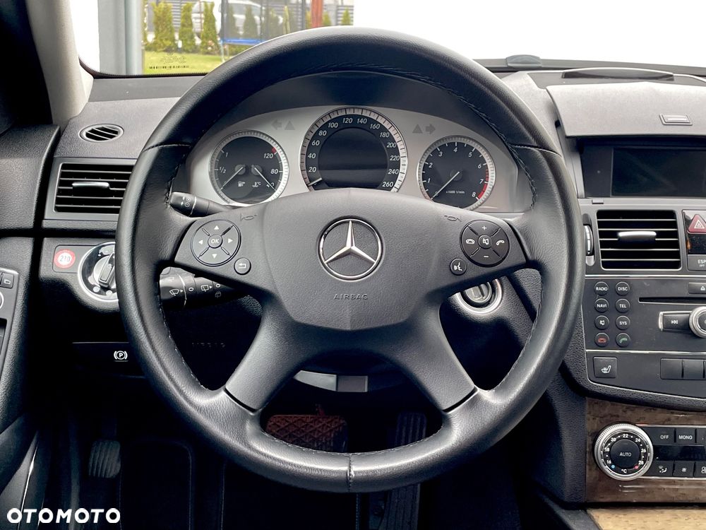 Mercedes-Benz Klasa C 200 Kompressor Automatik Avantgarde - 24
