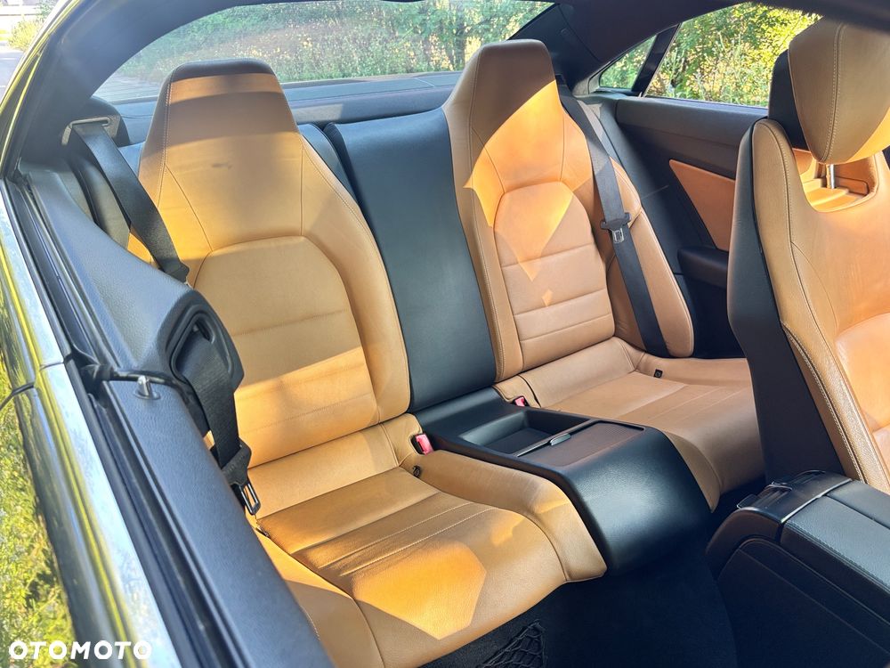 Mercedes-Benz Klasa E 350 CDI DPF BlueEFFICIENCY 7G-TRONIC Avantgarde - 26