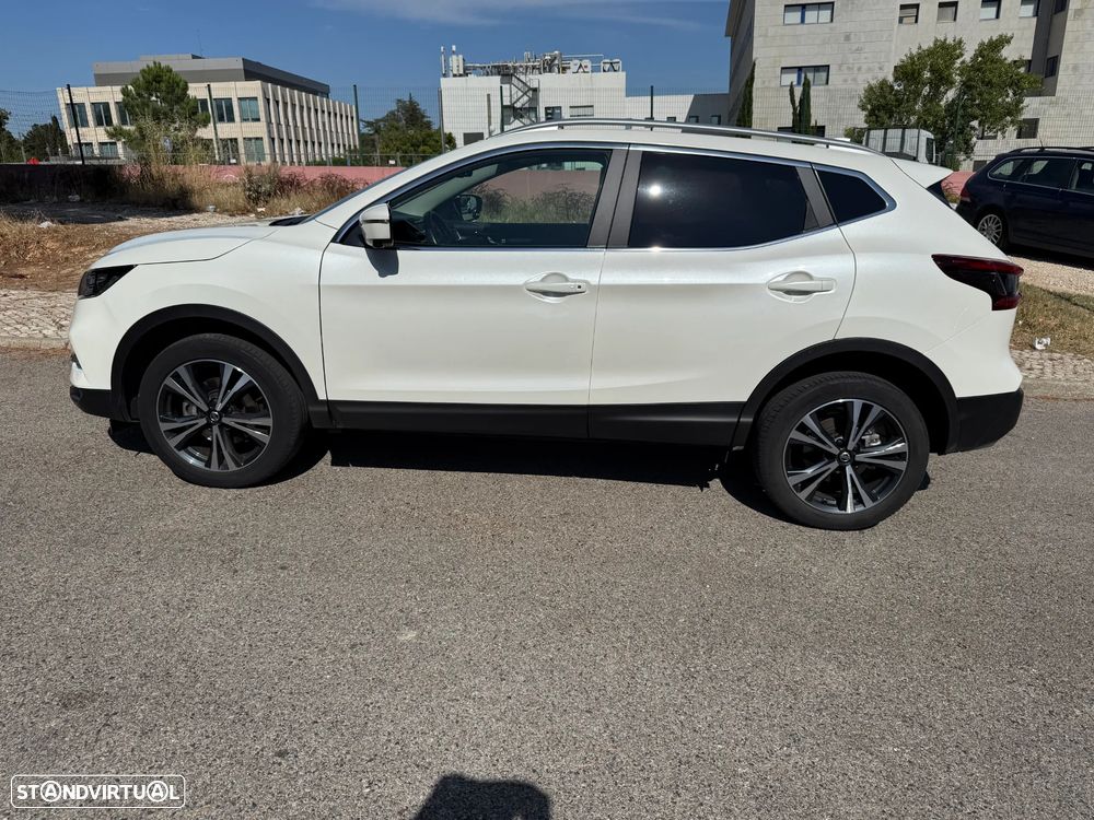 Nissan Qashqai 1.5 dCi N-Connecta J18 - 1