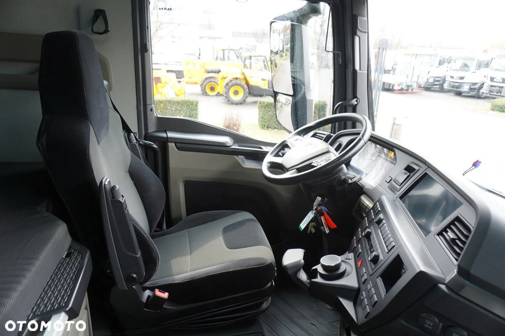 MAN TGX 28.480 6x2 / 2024 / Chłodnia Krone 18 EPAL / Dopplestock - 28