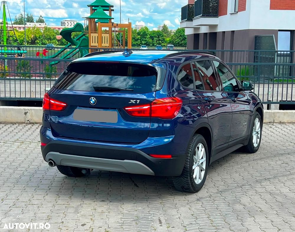 BMW X1 sDrive18d xLine - 2