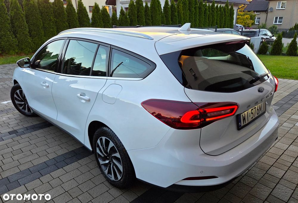 Ford Focus 1.0 EcoBoost Titanium Business - 6