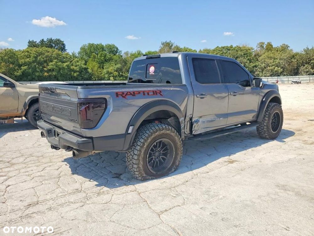 Ford F150 - 4