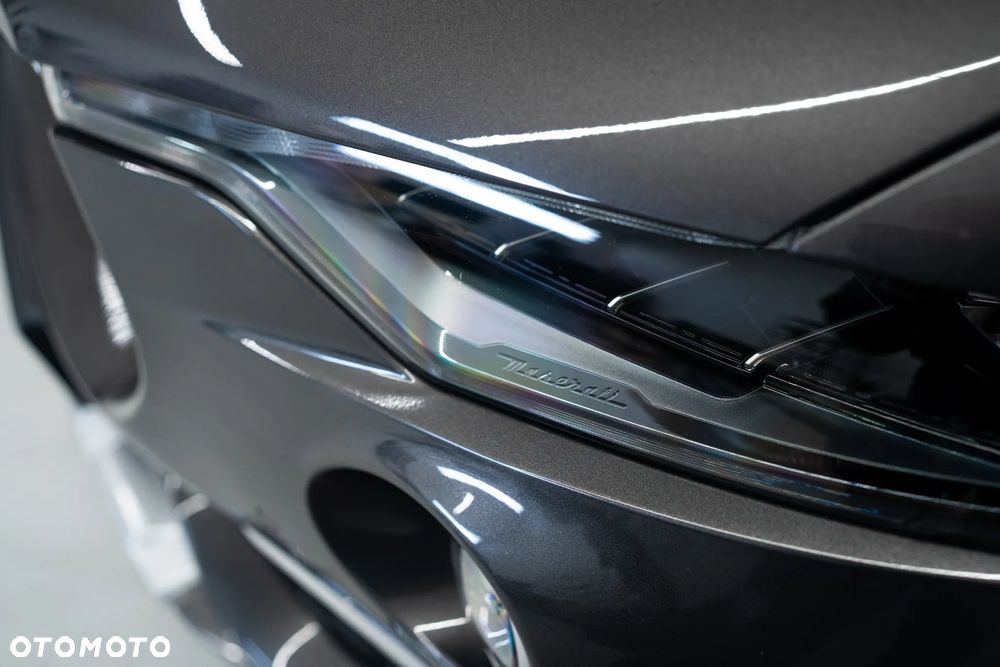 Maserati Levante S Granlusso - 13