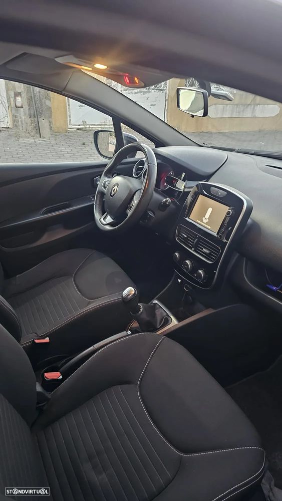 Renault Clio Sport Tourer 1.5 dCi Dynamique S - 3