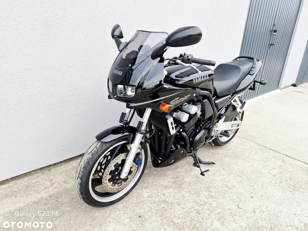 Yamaha FZS - 3