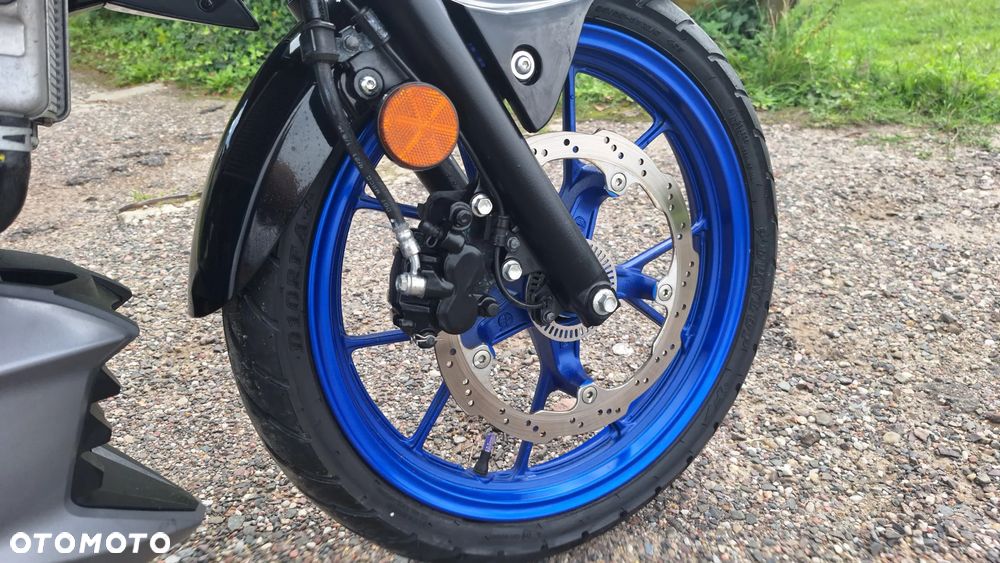 Suzuki GSX - 15