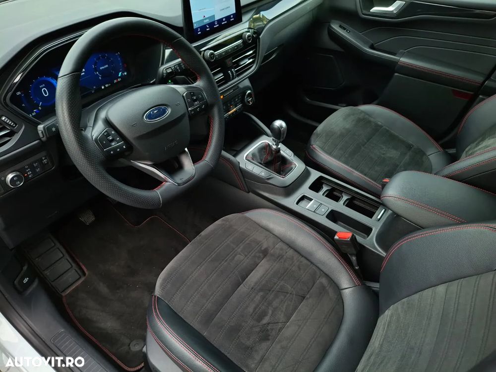 Ford Kuga 1.5 EcoBoost FWD ST Line - 14