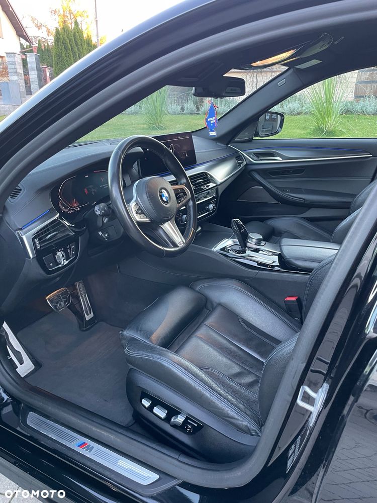 BMW Seria 5 520i M Sport sport - 10