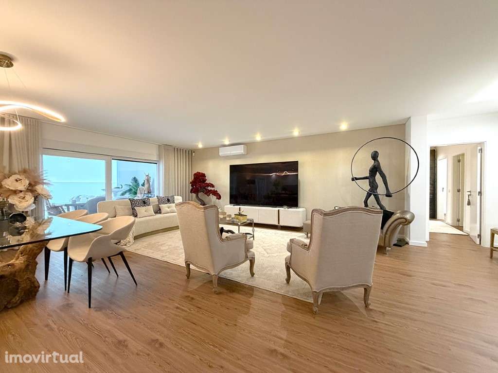 Apartamento T4 como novo, Terraço de 280 m2 e Garagem Box - Grande imagem: 4/43