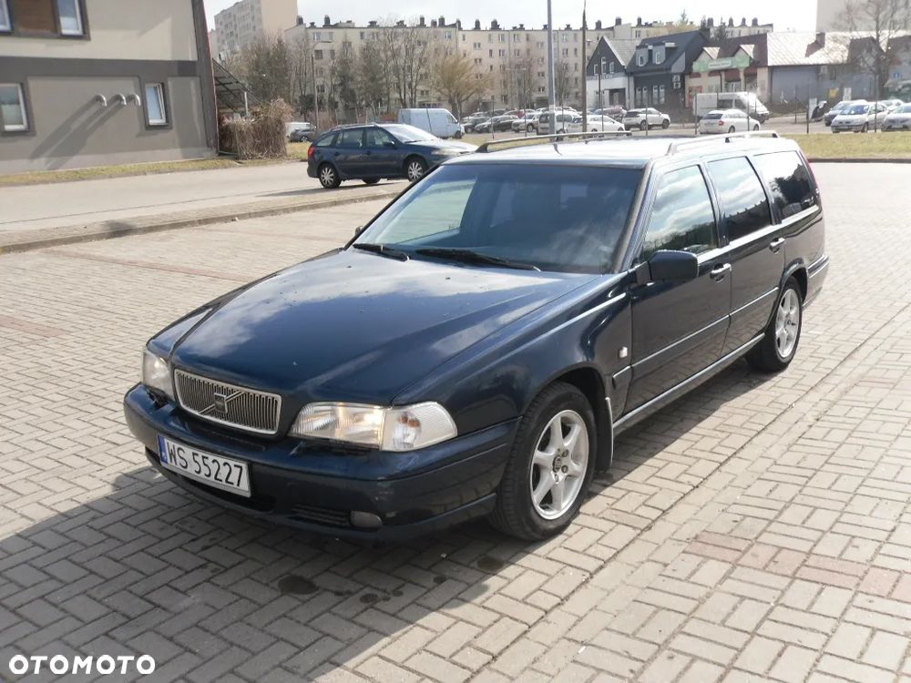Volvo V70 - 2