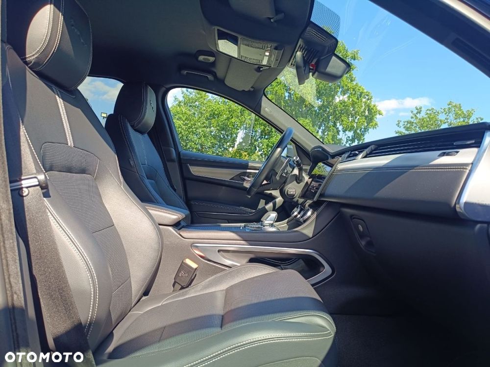 Jaguar F-Pace - 23
