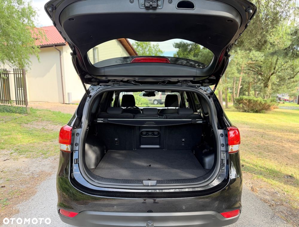Kia Carens 2.0 GDI XL EU6 - 33