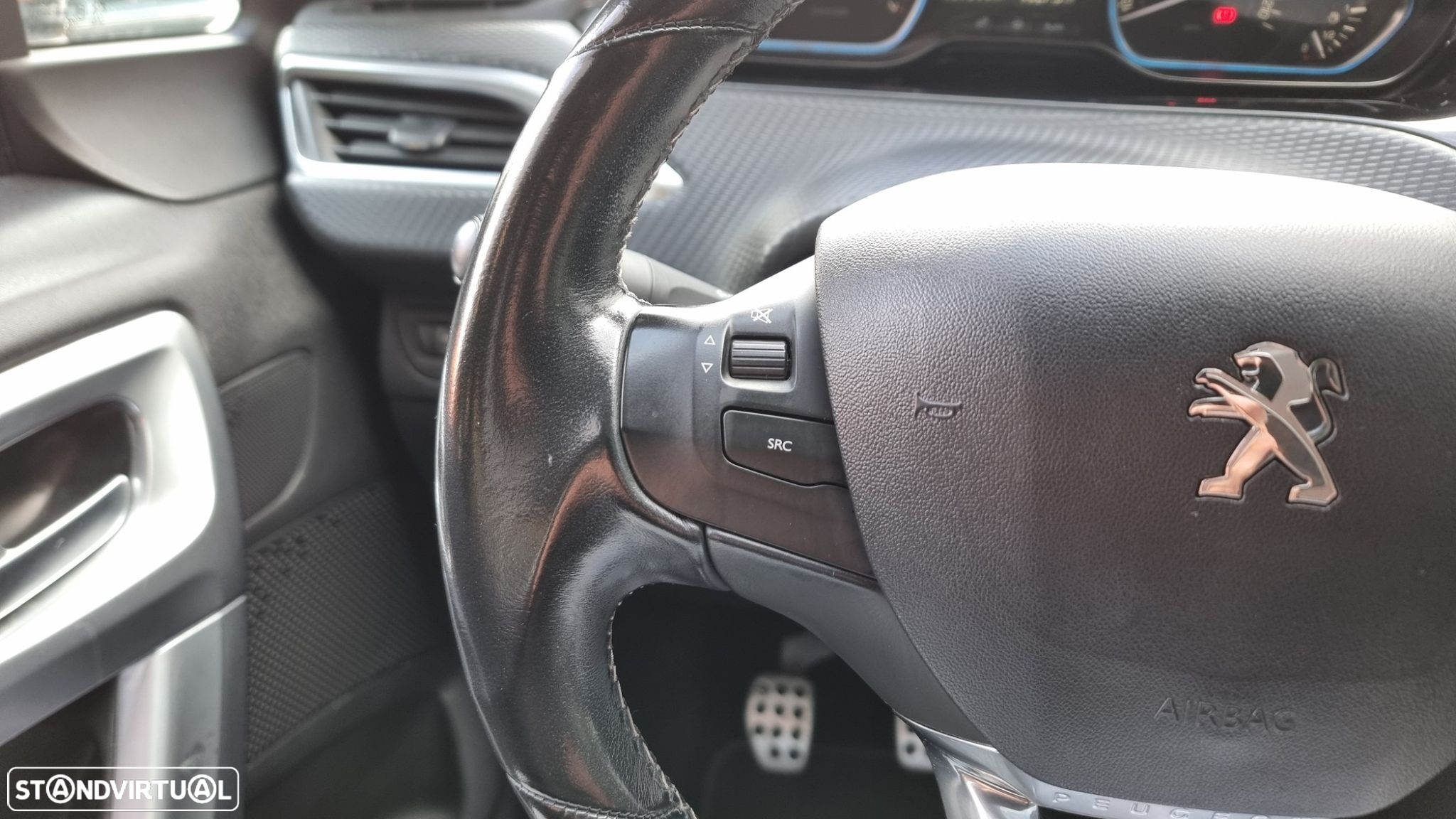 Peugeot 208 1.2 PureTech GT Line - 15