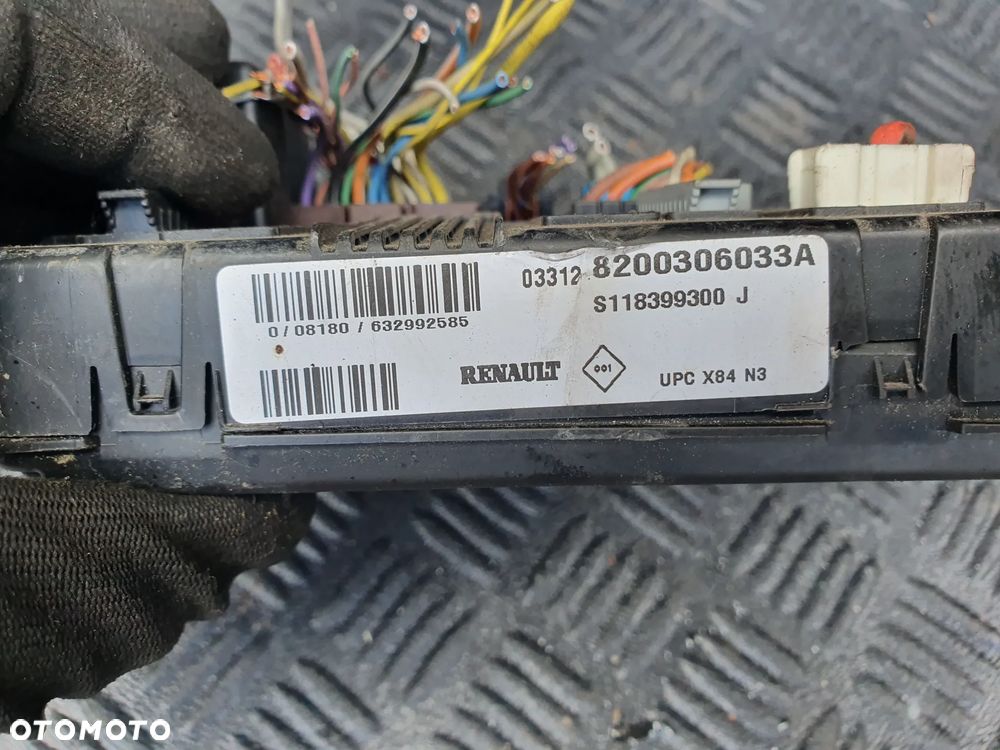 Renault Scenic 2 DCI Moduł UPC 8200306033A - 3