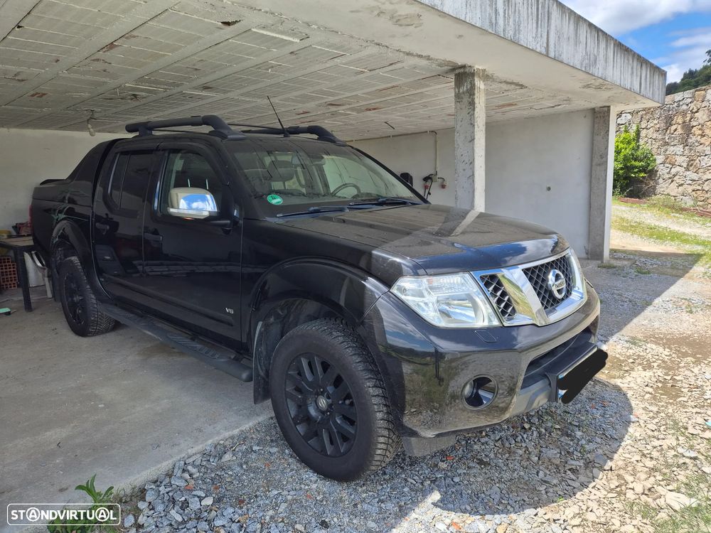 Nissan Navara 3.0 dCi V6 CD LE AT 4WD - 4