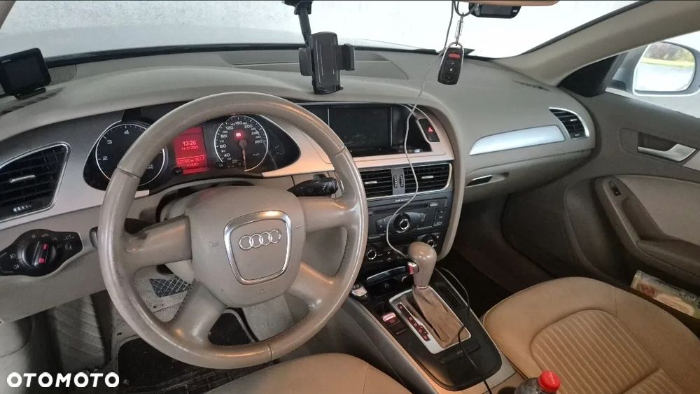 Audi A4 Avant - 6