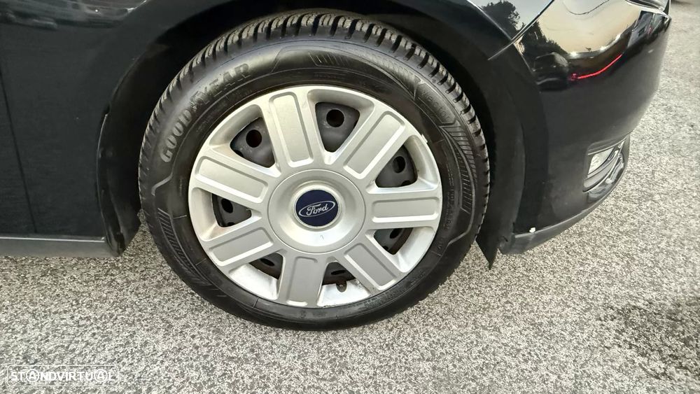 Ford Focus SW 1.5 TDCi Titanium ECOnetic - 11
