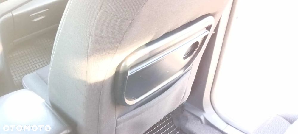 Ford Tourneo Connect Grand 1.5 TDCi Start/Stop Titanium - 31