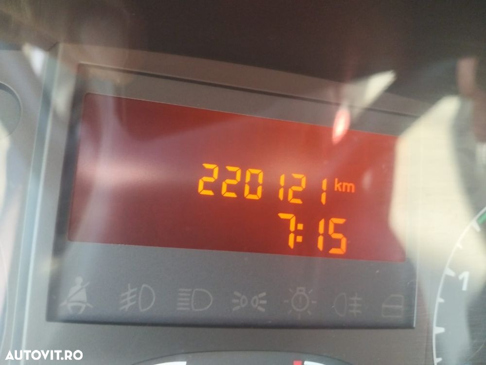 Iveco DAILY 35C17 7 locuri - 14