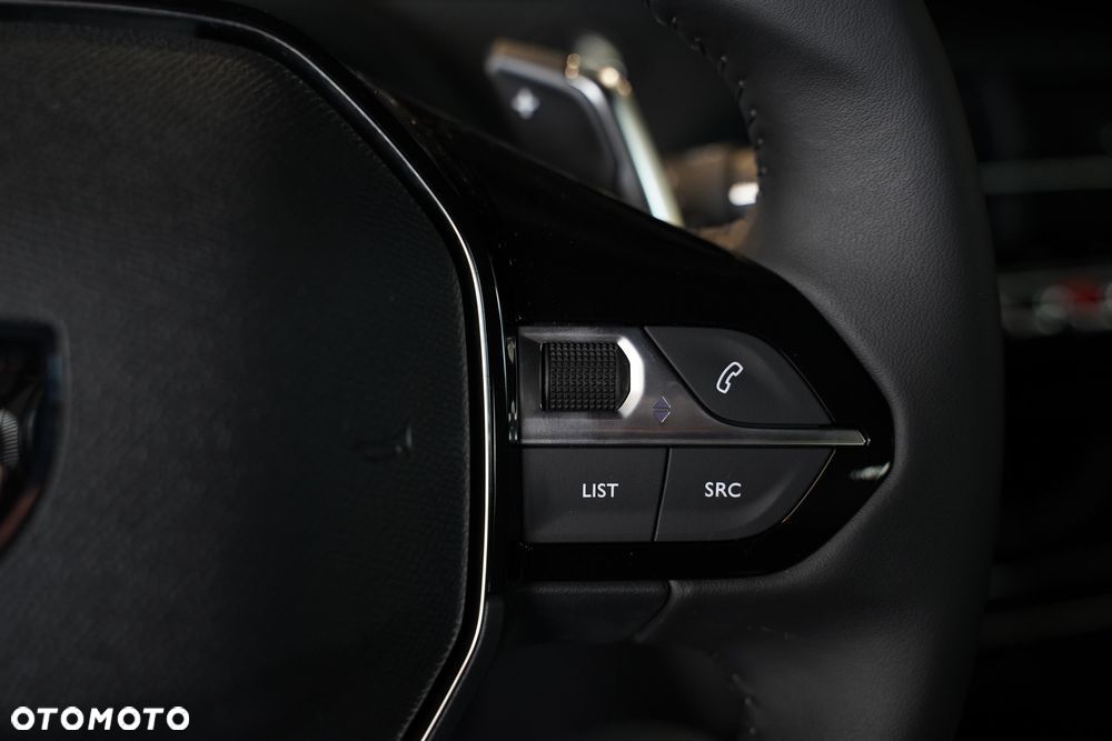 Peugeot 2008 PureTech mHEV Allure e-DCS6 - 18