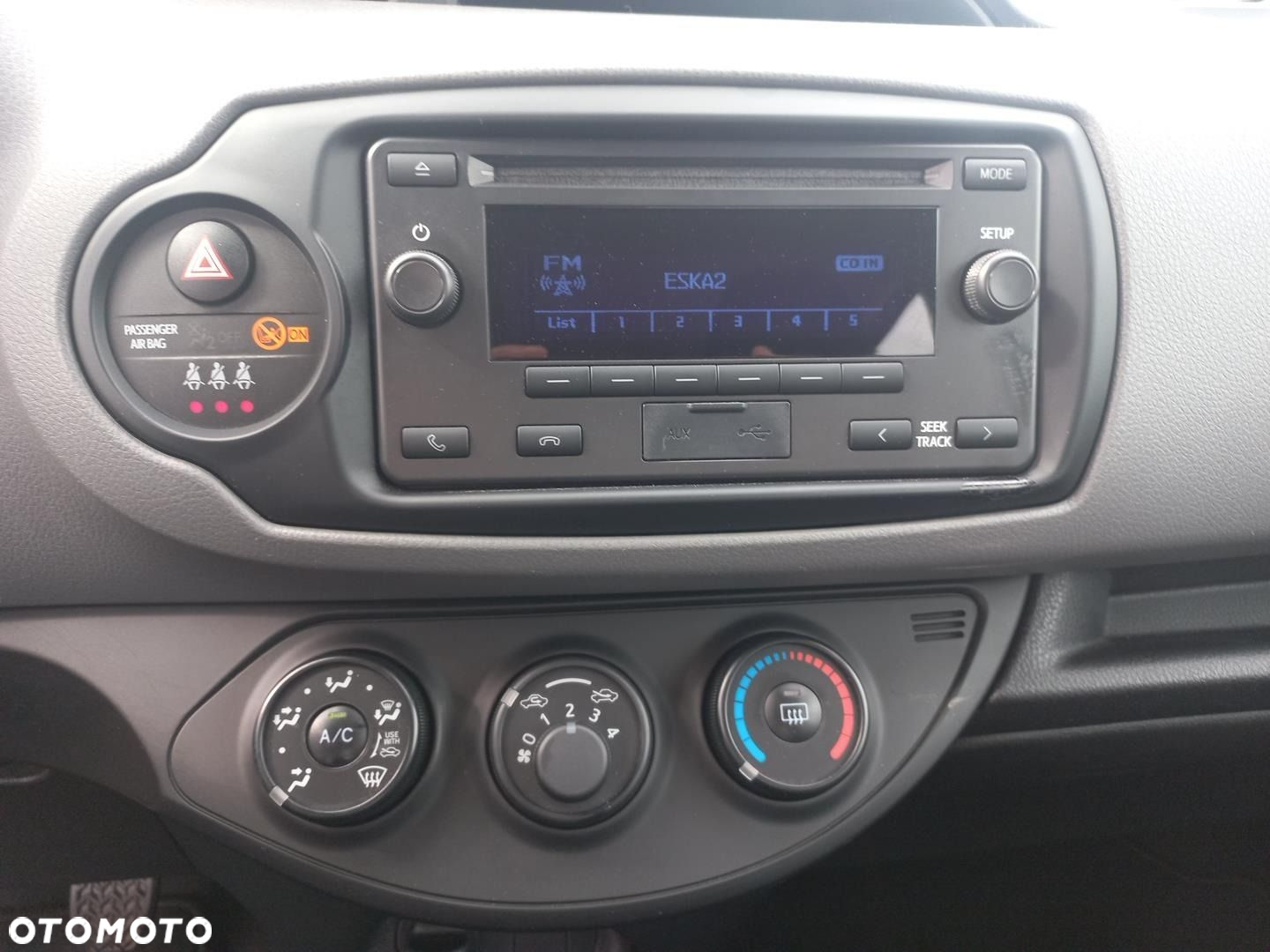 Toyota Yaris - 24