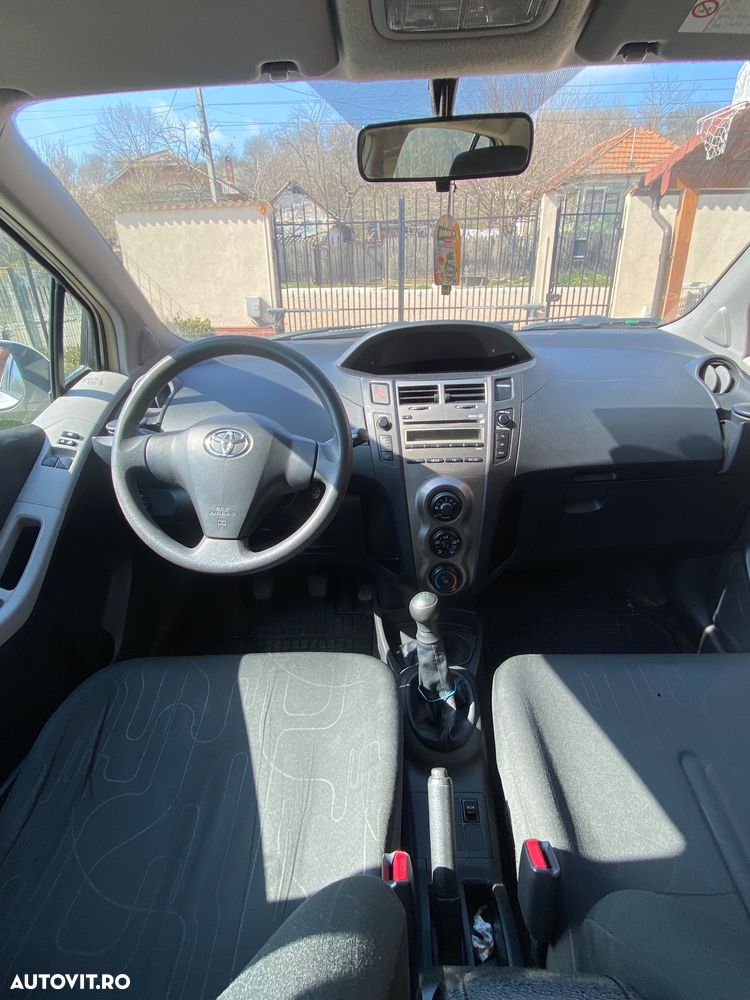 Toyota Yaris 1.0 VVT-i Comfort - 8