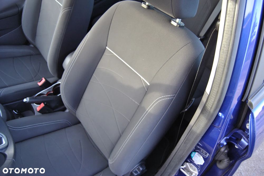 Ford Fiesta 1.25 Titanium - 28
