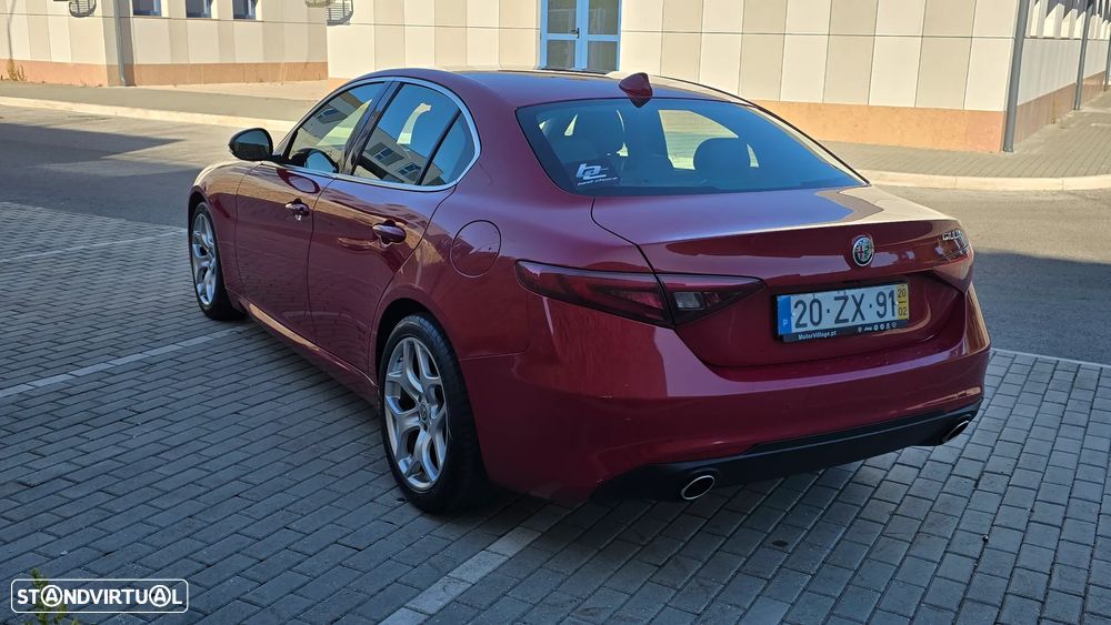 Alfa Romeo Giulia 2.2 D Sprint AT8 - 3