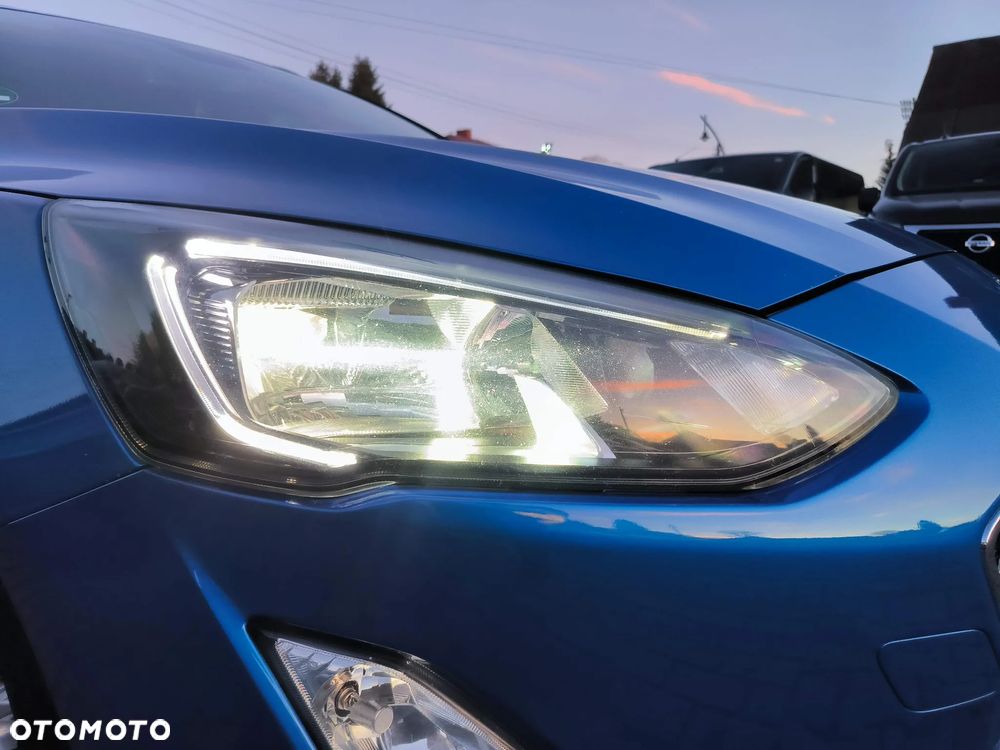 Ford Focus 1.5 EcoBlue Start-Stopp-System TITANIUM DESIGN - 20