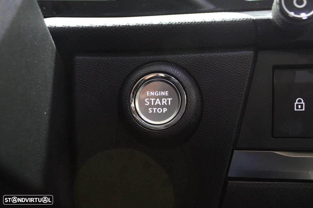 Opel Astra 1.2 T GS - 12