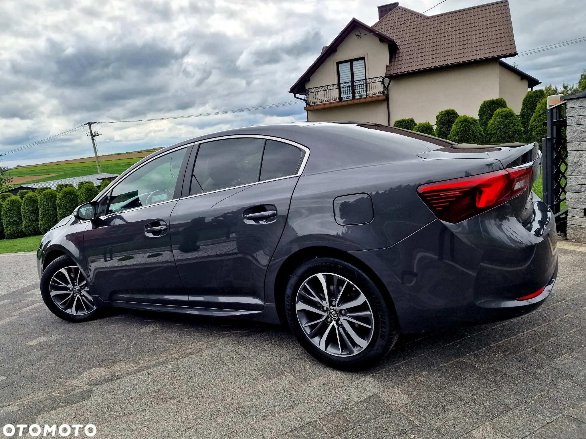 Toyota Avensis 2.0 D-4D Prestige - 11